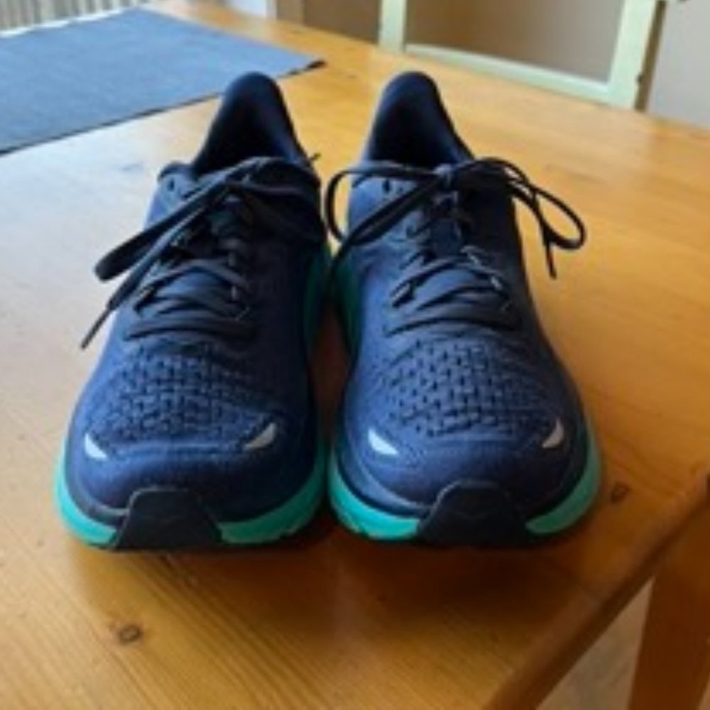 Hoka Clifton 8